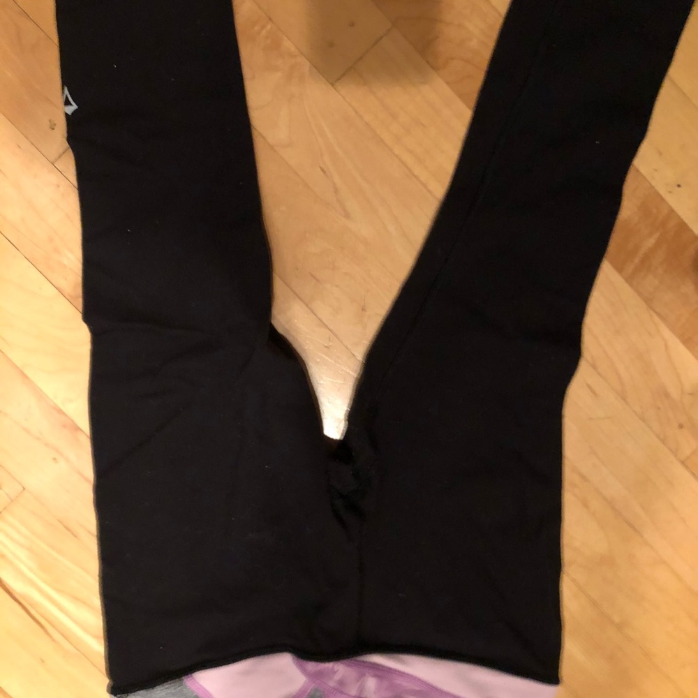 Black cropped leggings